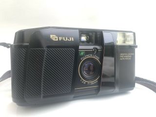Fuji Dl - 300 Date Film Point & Shoot Camera Fujinon 35mm F/2.  8 Lens Autofocus