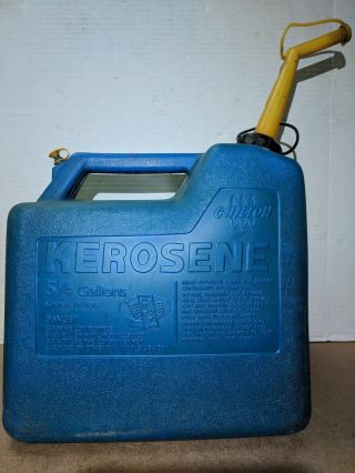 Vtg Blue Chilton 5 1/4 Gallon Vented Kerosene Gas Can - Easy Pour Pre - Ban Spout
