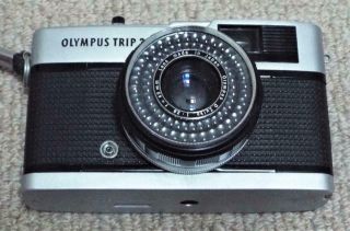 Olympus Trip 35 Camera D Zuiko 1:2.  8 F=40mm Japan 3660658