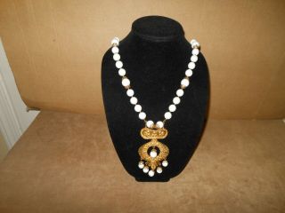 Vtg Statement Necklace Etruscan Design Gold Tone White Bold Beads W/pendant