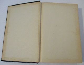 A Farewell to Arms by Ernest Hemingway Vintage 1929 P F Collier and Son N Y USA 5