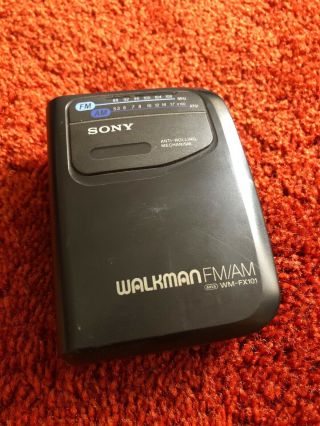 Vtg Sony Wm - Fx101 Fm Am Cassette Anti Rolling Mechanism Walkman Black 