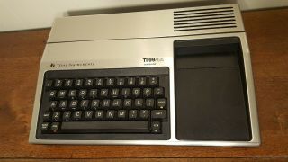 Ti - 99/4a Vintage Texas Instruments Computer Console