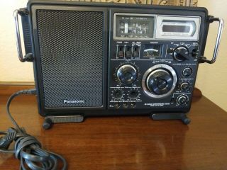Panasonic Rf - 2800 Sw Shortwave Radio Am/fm.  Great.