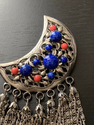 Vintage Lisner Crescent Moon Dangle Brooch Pin Blue And Salmon Stones 2