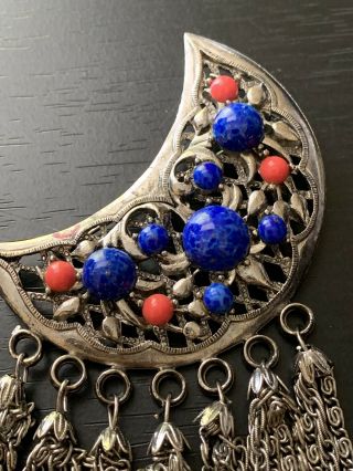 Vintage Lisner Crescent Moon Dangle Brooch Pin Blue And Salmon Stones 3