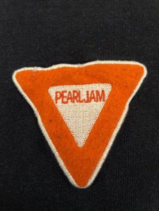 Large 90 ' s vintage Navy Blue Pearl Jam Yield Tour t shirt Seattle Nirvana 3
