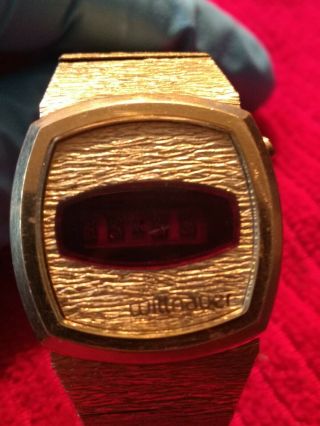 Vintage men ' s Wittnauer Polara LED watch. 8