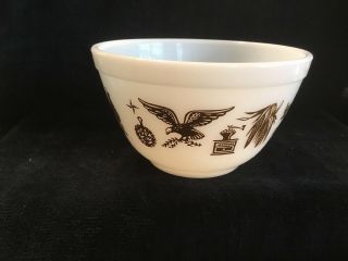 Vintage Pyrex 401 Early American 1 1/2 Pint Nesting Mixing Bowl