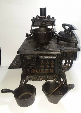 Vintage " Queen " Miniature Cast Iron Wood Cook Stove W/side Table And Pots & Pans