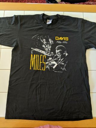 1991 Vintage Miles Davis Memorial T - Shirt Jazz Legend David Escobar Xl