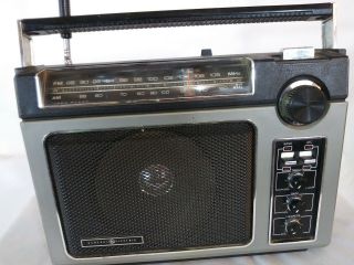 Vintage General Electric Superadio Ii Ge Long Range Am/fm Radio 7 - 2880b