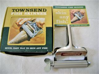 Vtg Townsend Fish Bass Perch Skinner Box Promo Display Made In Usa Iowa