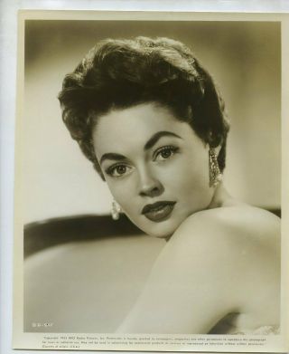 T907 Vintage Movie Actor 8x10 Photo,  Typed Biography Barbara Darrow The Mountain