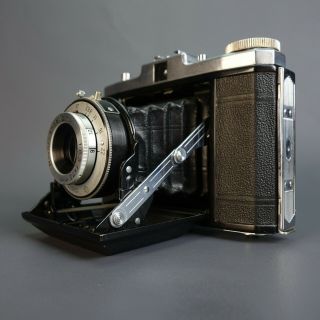 Zeiss Ikon 6x6 Nettar Camera Vario Novar 1:6.  3 75MM Lens W/ Leather Case Germany 4