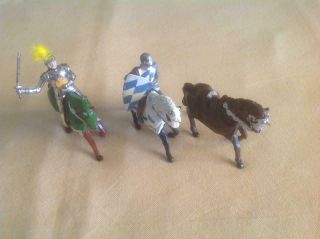 Vintage Timpo Cast Knights Mounted,  3 Horses 2 Riders