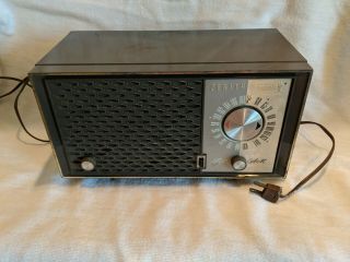 Vintage Zenith Am Fm Tube Radio Model H723 Pat 1951
