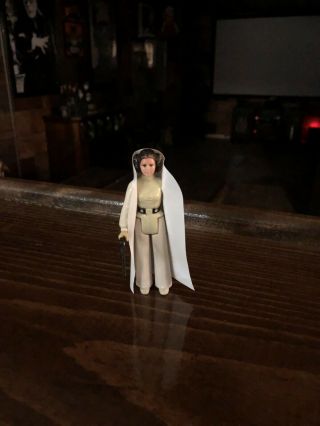 Special Buy It Now Deal.  Vintage 1977 Star Wars Princess Leia Organa With Weapon