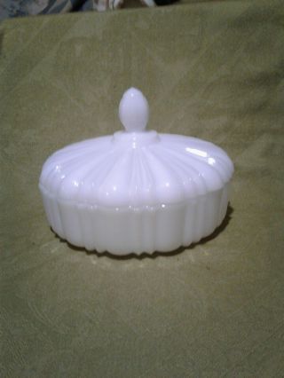 Vintage Anchor Hocking - " Old Colony " Milk Glass Candy Dish