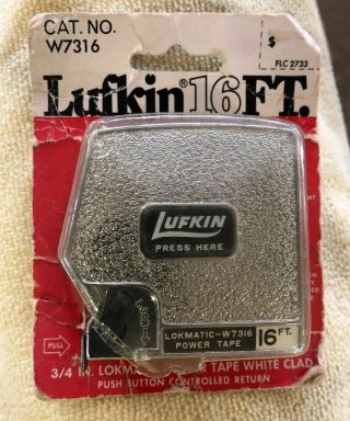 Vintage Lufkin W7316 Lokmatic White Clad Power Tape Measure 16 Ft.  3/4 "