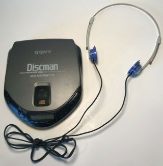 Sony D - 171 Discman Portable Cd Player W/vintage Sony Headphones - Great