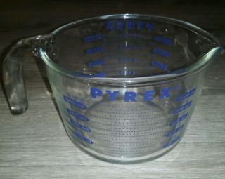 Vtg Pyrex Large (4 Cups/1 Quart) Blue Lettering Open Handle Glass Measuring Cup