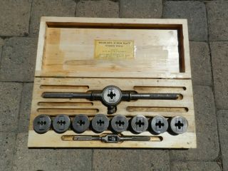Vintage U.  S.  Made Work - Rite Screw Plate Pipe Threader 9 Dies & Wood Box