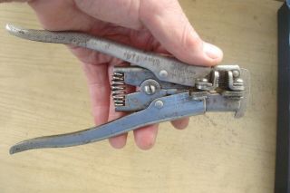 VINTAGE E Z WIRE STRIPPER by IDEAL U.  S.  A.  FORD CHEVY DODGE BUICK PACKARD PONTIAC 8