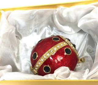 Vintage trinket box Goldtone crystals vibrant enamel ladybug item signed QIFU 5