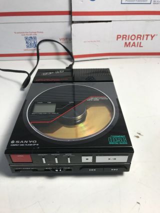 Vintage Sanyo Cp 10 Portable Cd Compact Disc Player Cp10