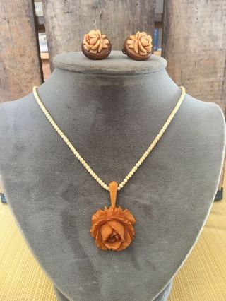 Vintage Bakelite Butterscotch Rose Pendant/necklace/earrings
