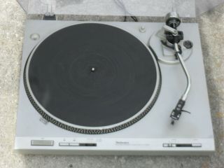 Technics Sl - D202 Direct Drive Turntable W/dust Cover,  Stanton (lowered Price)