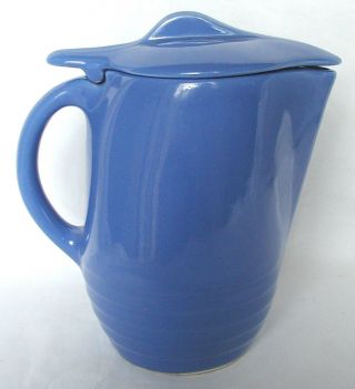 Vintage Universal Pottery Oxfordware Water Pitcher W/lid