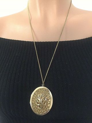 Vintage Sarah Coventry Large Filigree Locket Pendant Goldtone Necklace