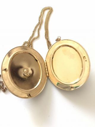 Vintage Sarah Coventry Large Filigree Locket Pendant Goldtone Necklace 4
