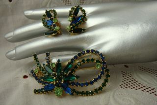 Vintage Blue Green Rhinestone Gold Tone Flower Spray Pin Brooch Earring Set
