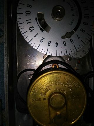 VINTAGE SAUTER INDUSTRIAL ELECTRIC SWITCH TIMER - AT 2000 VOLTS 4