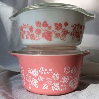 Vintage Pyrex Pink And White Gooseberry Casserole Dishes With Lids 472 And 473