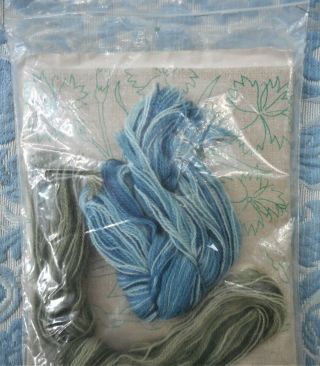 Blue Carnation Pillow Floral Vintage Elsa Williams KC319 Crewel Embroidery Kit 3