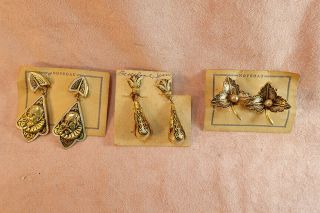 3 Pair Vintage Damascene 2 Faux Pearl Dangle Earrings 1 Medallion 2 Novedad