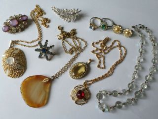 Vintage Circa Mid 20th Century Glass Set Costue Jewellery Necklaces Rings