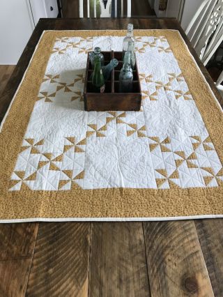 Country Farmhouse Quilt Vintage Table Runner Handmade Pieced Wall Gorgeous 2