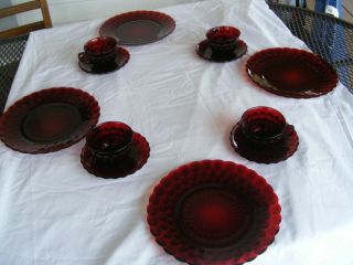 Vtg Anchor Hocking Ruby Red Bubble Dinner Plates,  Cups And Saucers 1941 To 1968