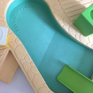 Vintage Fisher Price little people Swimming Pool set Incomplete 8