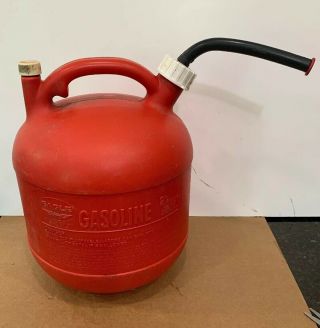Vintage Eagle 2.  5 Gal Vented Gas Can W/ Pre - Ban Spout Pg - 3.  Made Dec 1987