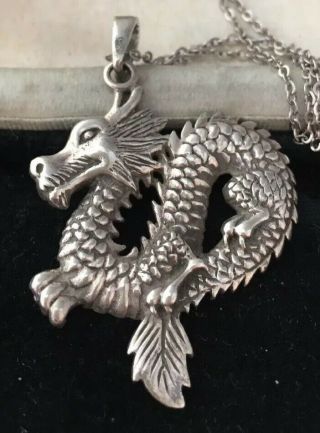 Vintage Jewellery Wonderful Sterling Silver Chinese Dragon Pendant & Chain