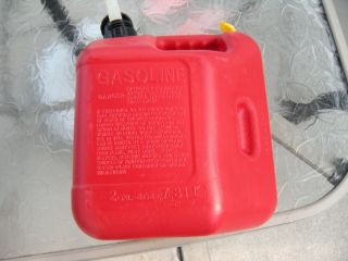 Vintage Blitz 2 Gallon 8oz.  Gas Can with Spout and Cap 4