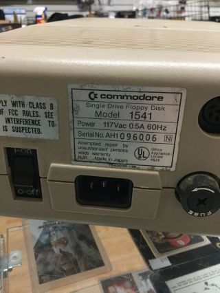 Vtg Commodore 64 Computer 1541 Floppy Disk Drive 8