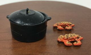 Vintage Dollhouse Miniature Metal Crabs & Crab Pot Food 2