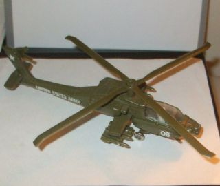 Vintage Ertl Us Army Ah - 64d Apache Diecast Helicopter W/full Armament